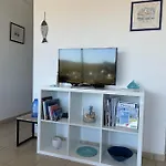 Au Petit Brick - Cosy Beachfront House Дом отдыха Maupertus-sur-Mer