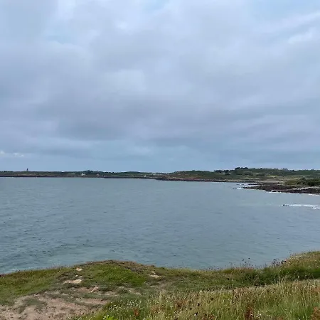 Au Petit Brick - Cosy Beachfront House Дом отдыха Maupertus-sur-Mer