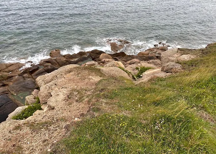 Au Petit Brick - Cosy Beachfront House *