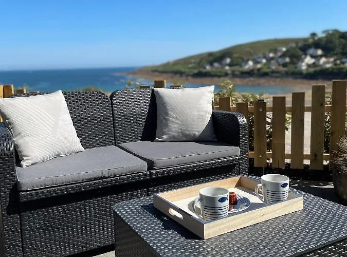 Au Petit Brick - Cosy Beachfront House