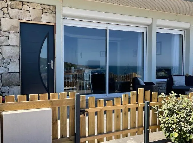 Au Petit Brick - Cosy Beachfront House